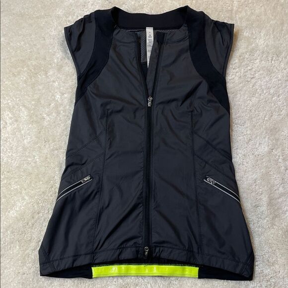 Lululemon Black Reflective Cycling Vest Zip Up Sz 6 - Picture 1 of 6